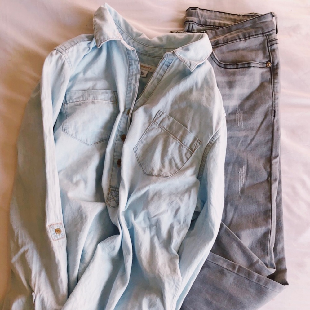 Liz Claiborne | Jean Button up shirt 💙